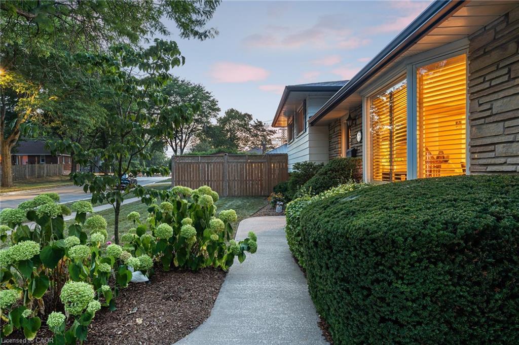 6845 Wilinger Street, Niagara Falls, ON - Outdoor