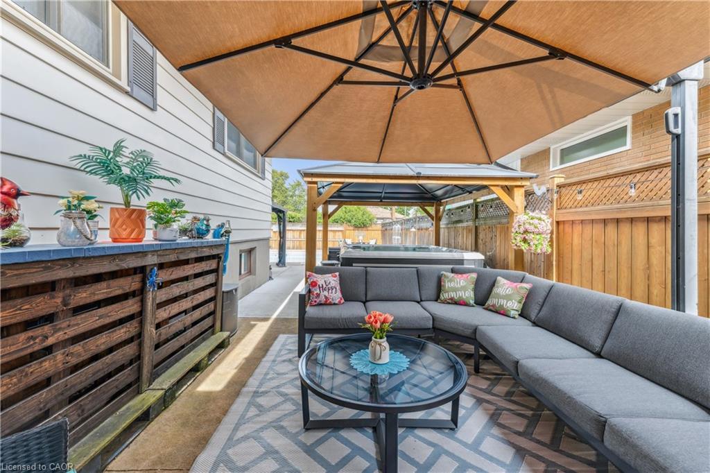 6845 Wilinger Street, Niagara Falls, ON - Outdoor With Exterior