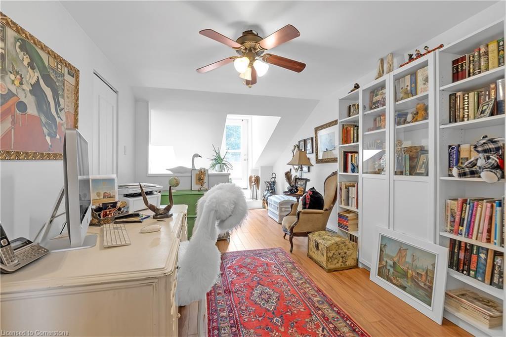 3-23 Macaulay Street W, Hamilton, ON - Indoor