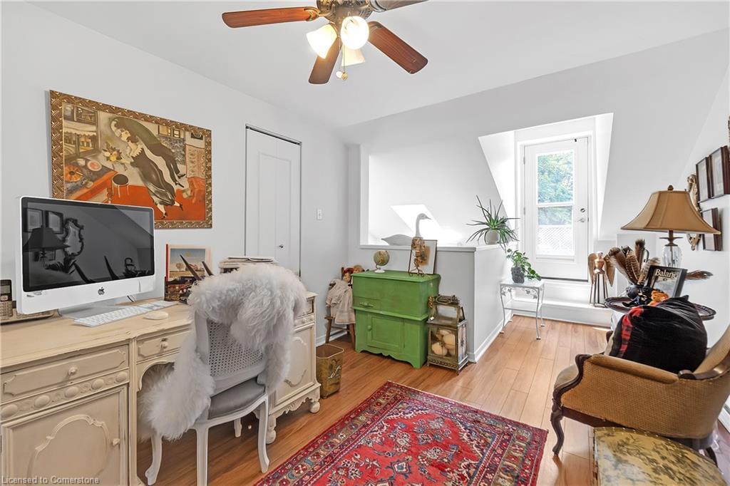 3-23 Macaulay Street W, Hamilton, ON - Indoor