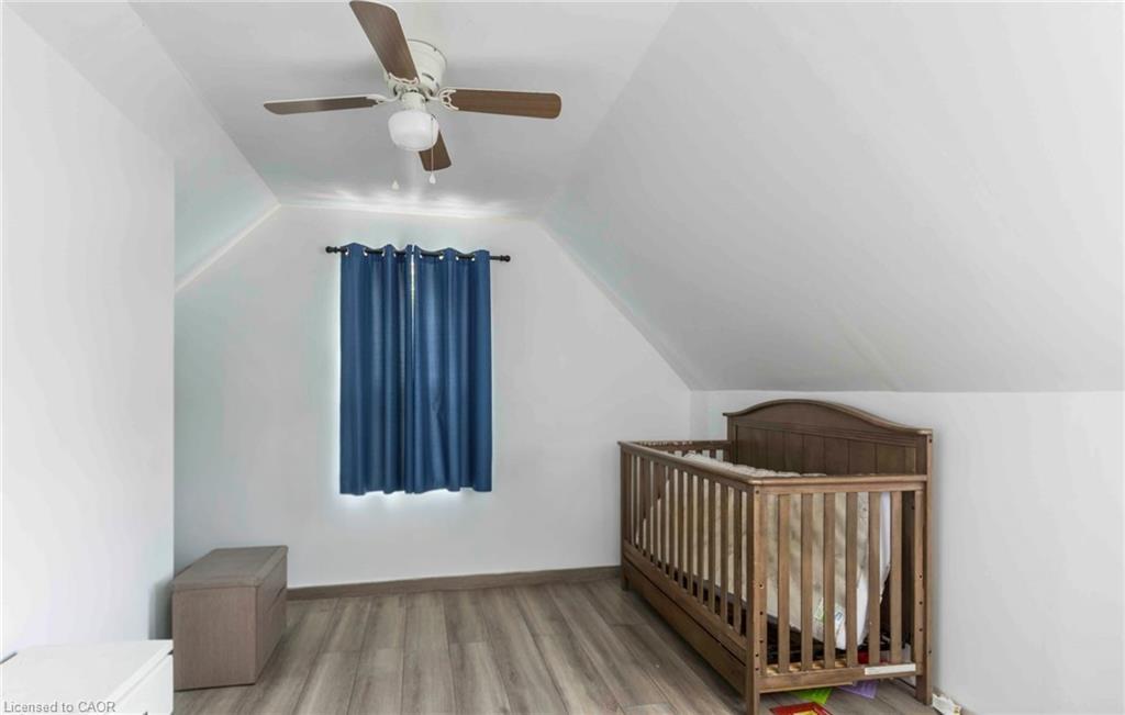 982 Smith Street, Quinte West, ON - Indoor Photo Showing Bedroom