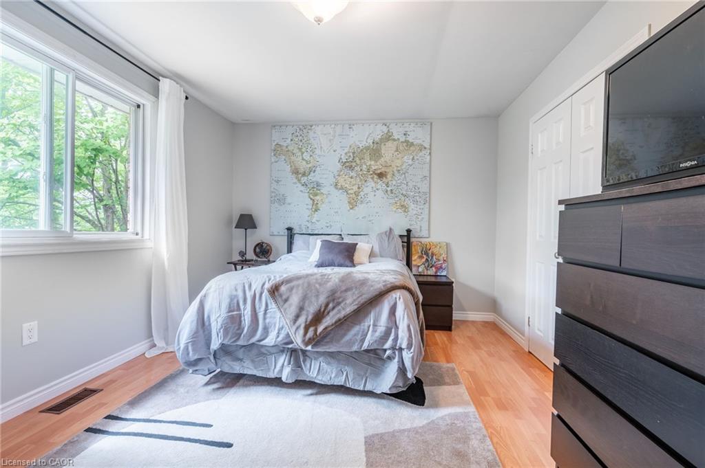 152 Concession 7 Road E, Millgrove, ON - Indoor Photo Showing Bedroom