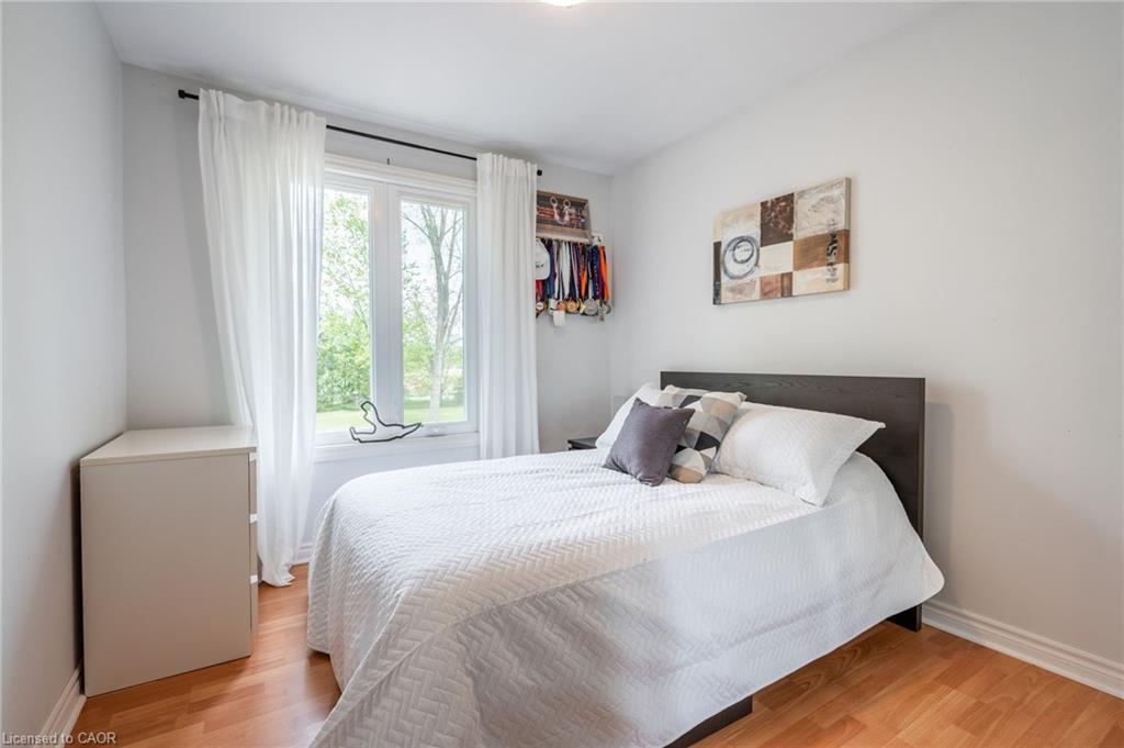 152 Concession 7 Road E, Millgrove, ON - Indoor Photo Showing Bedroom