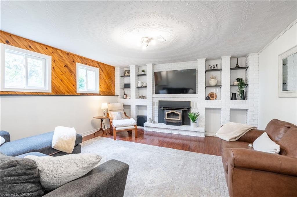 152 Concession 7 Road E, Millgrove, ON - Indoor Photo Showing Living Room With Fireplace