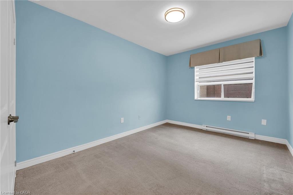 302-350 Concession Street, Hamilton, ON - Indoor Photo Showing Other Room