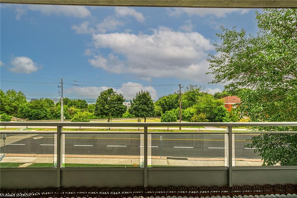 302-350 Concession Street, Hamilton, ON - Outdoor With View