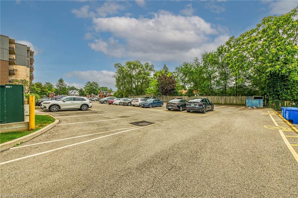 302-350 Concession Street, Hamilton, ON - Outdoor