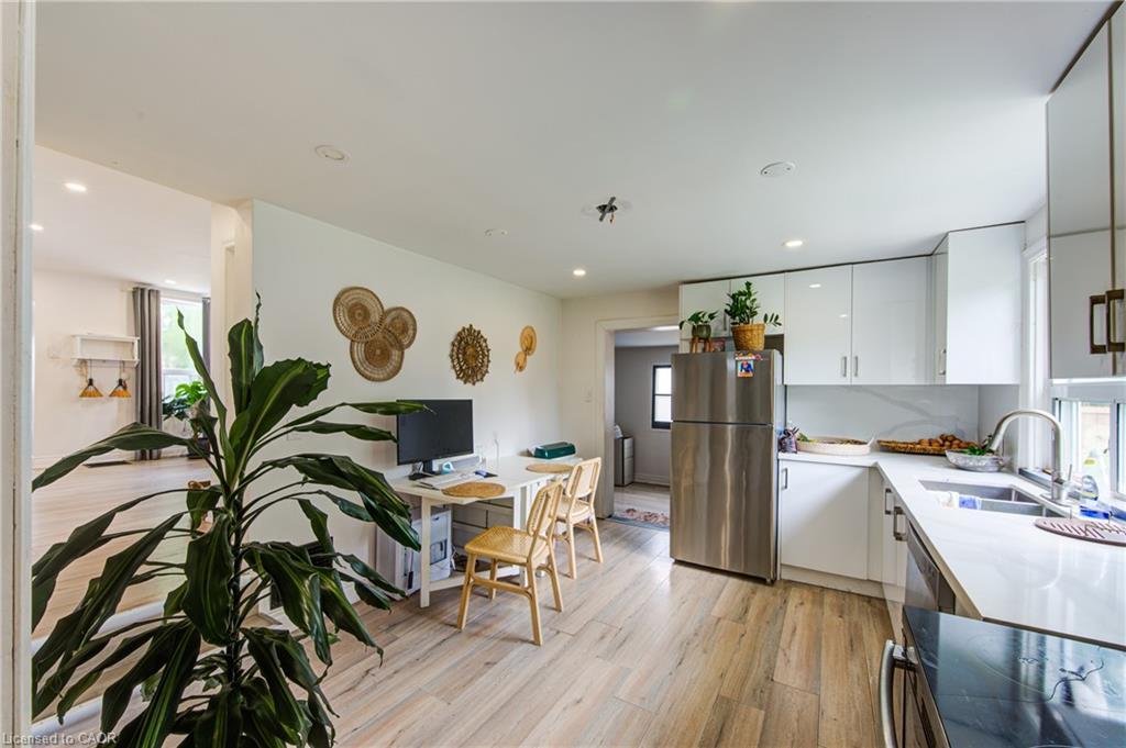150 Finkle Street, Woodstock, ON - Indoor Photo Showing Kitchen With Double Sink