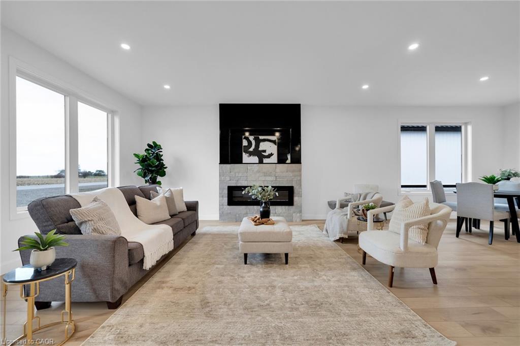 4093 Rainham Road, Selkirk, ON - Indoor Photo Showing Living Room With Fireplace