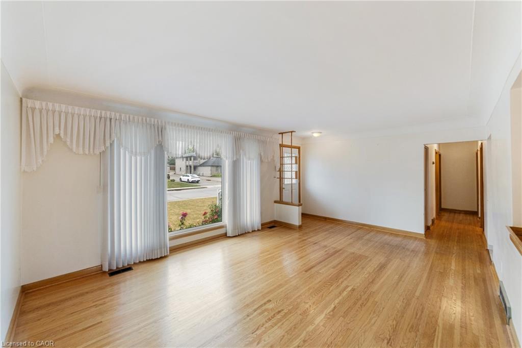 347 Hixon Road, Hamilton, ON - Indoor