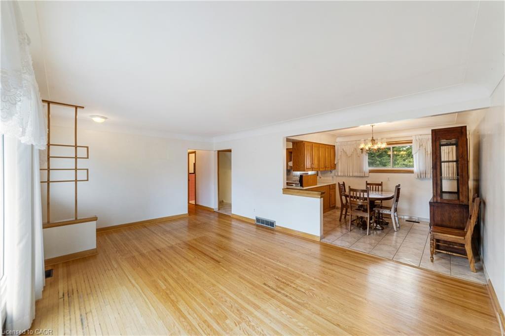 347 Hixon Road, Hamilton, ON - Indoor