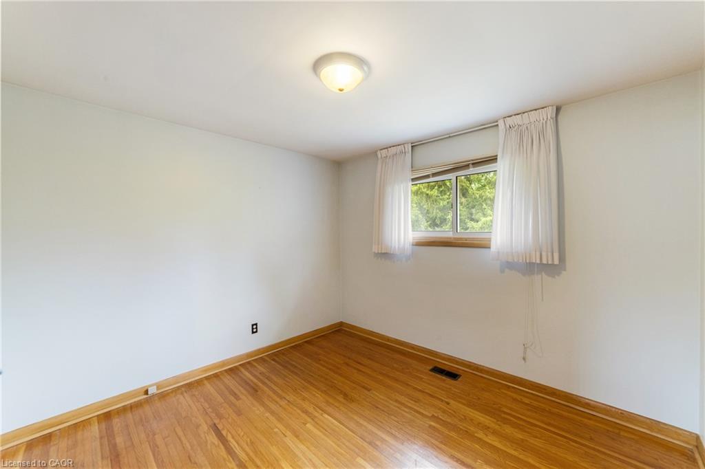 347 Hixon Road, Hamilton, ON - Indoor Photo Showing Other Room