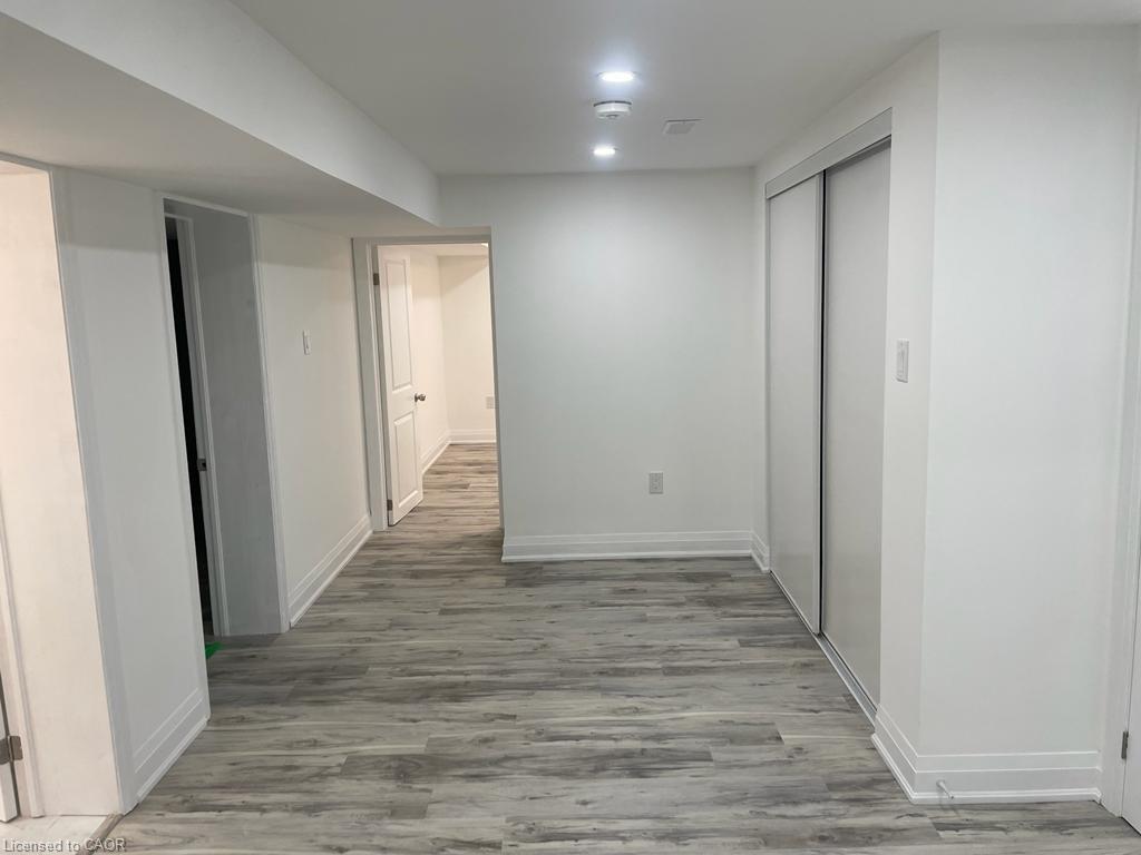 17 Fisher Crescent, Hamilton, ON - Indoor Photo Showing Other Room