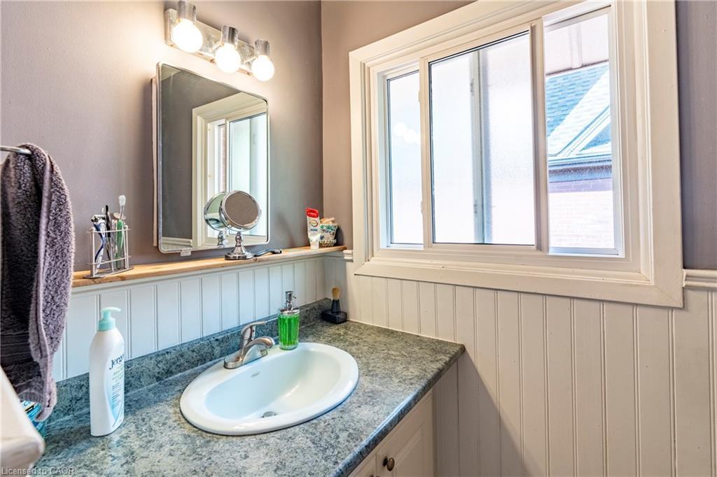 62 Moore Avenue, Kitchener, ON