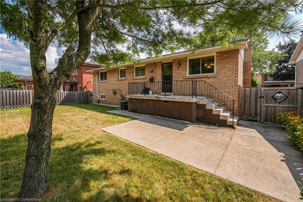 11 Pinard Street, Hamilton, ON - Outdoor