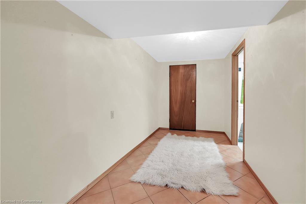 11 Pinard Street, Hamilton, ON - Indoor Photo Showing Other Room