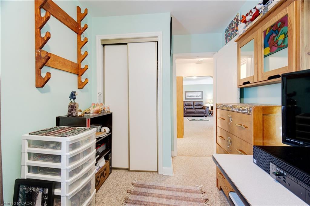 69 Bee Street, Woodstock, ON - Indoor