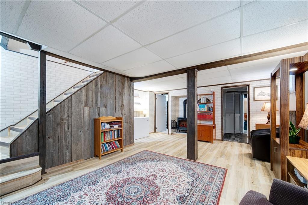 69 Bee Street, Woodstock, ON - Indoor Photo Showing Other Room