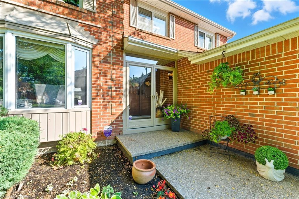 3043 Vanderbilt Road, Mississauga, ON - Outdoor With Exterior