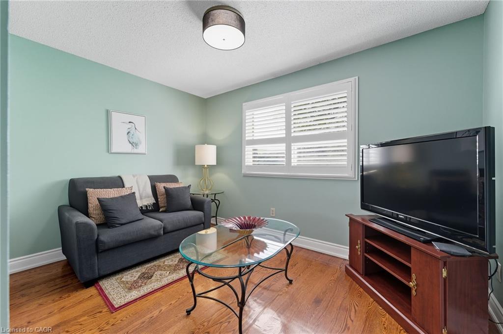 3043 Vanderbilt Road, Mississauga, ON - Indoor Photo Showing Living Room