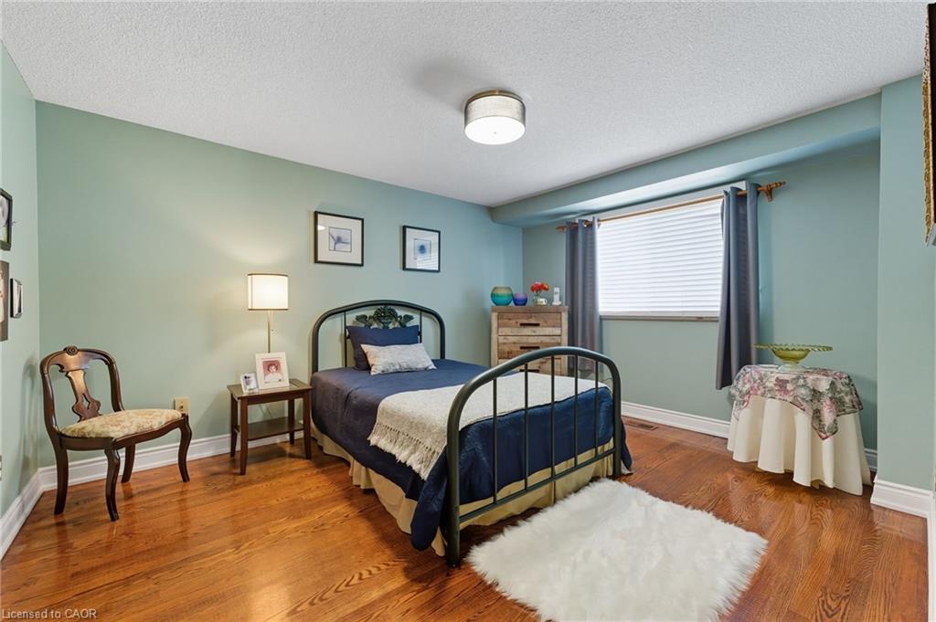 3043 Vanderbilt Road, Mississauga, ON - Indoor Photo Showing Bedroom