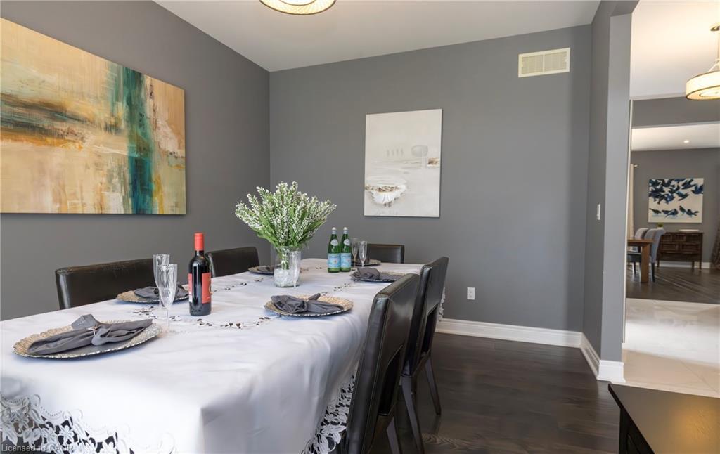 9305 Eagle Ridge Drive, Niagara Falls, ON - Indoor Photo Showing Dining Room