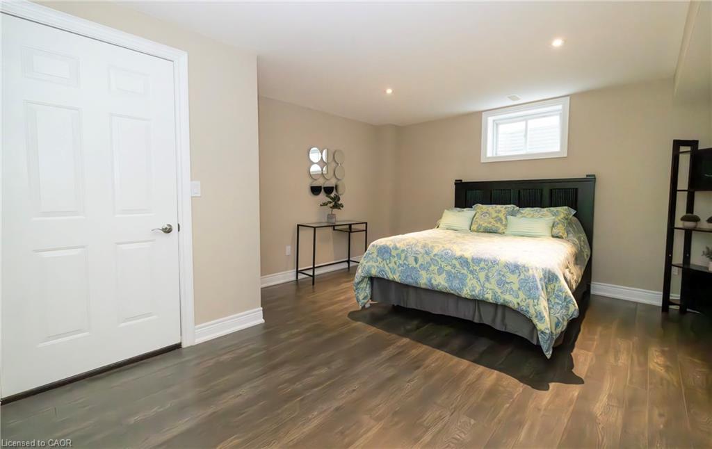 9305 Eagle Ridge Drive, Niagara Falls, ON - Indoor Photo Showing Bedroom