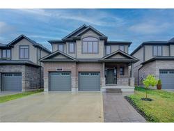 153 Mountain Holly Court Waterloo, ON N2V 0E1