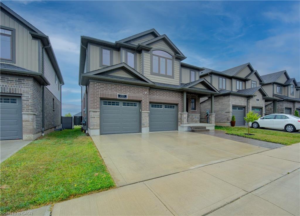 153 Mountain Holly Court, Waterloo, ON - Outdoor With Facade