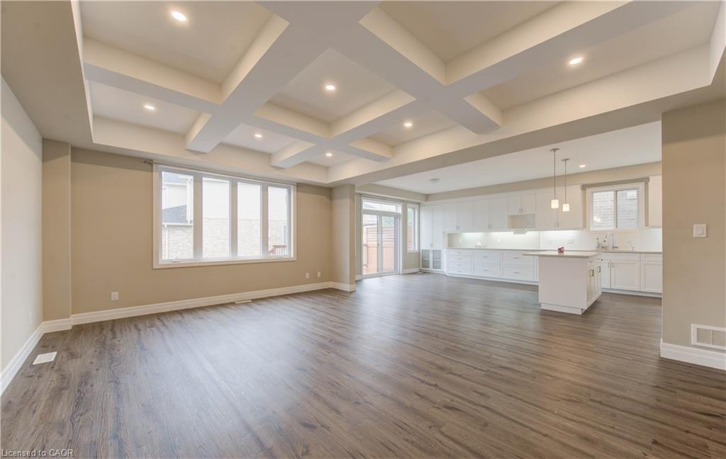 153 Mountain Holly Court, Waterloo, ON - Indoor Photo Showing Other Room