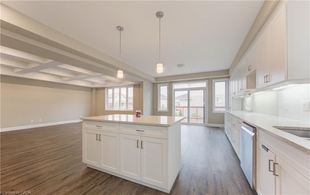153 Mountain Holly Court, Waterloo, ON - Indoor Photo Showing Kitchen