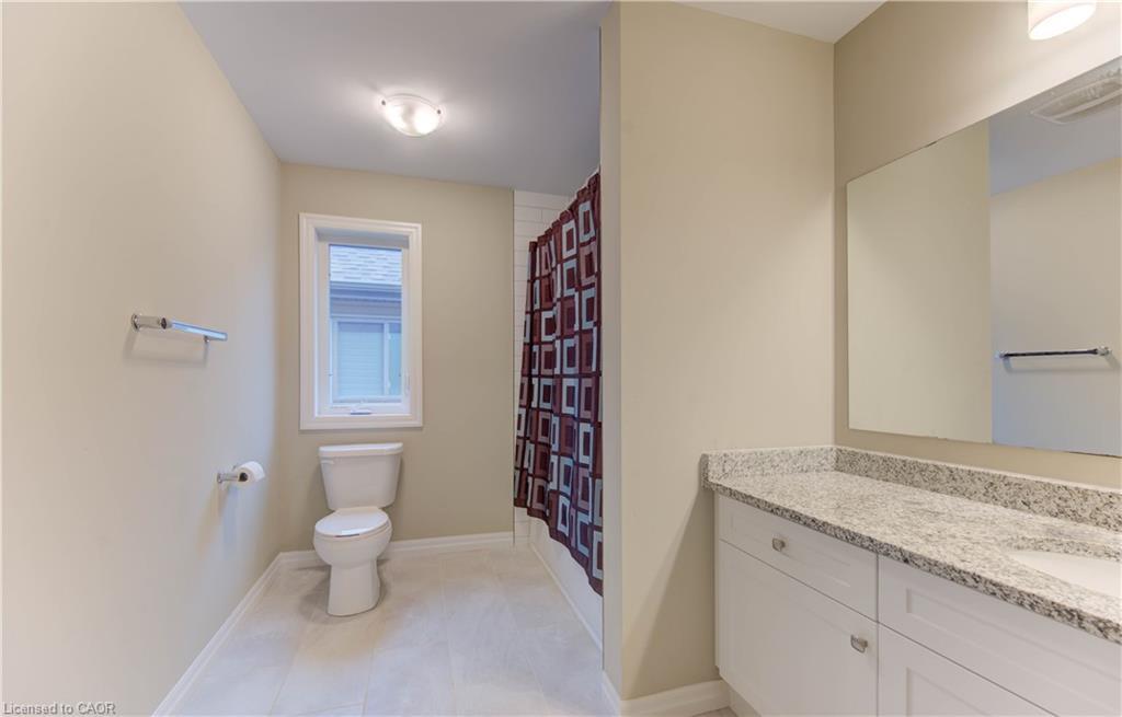 153 Mountain Holly Court, Waterloo, ON - Indoor Photo Showing Bathroom