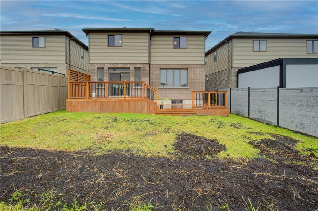 153 Mountain Holly Court, Waterloo, ON - Outdoor With Deck Patio Veranda With Exterior