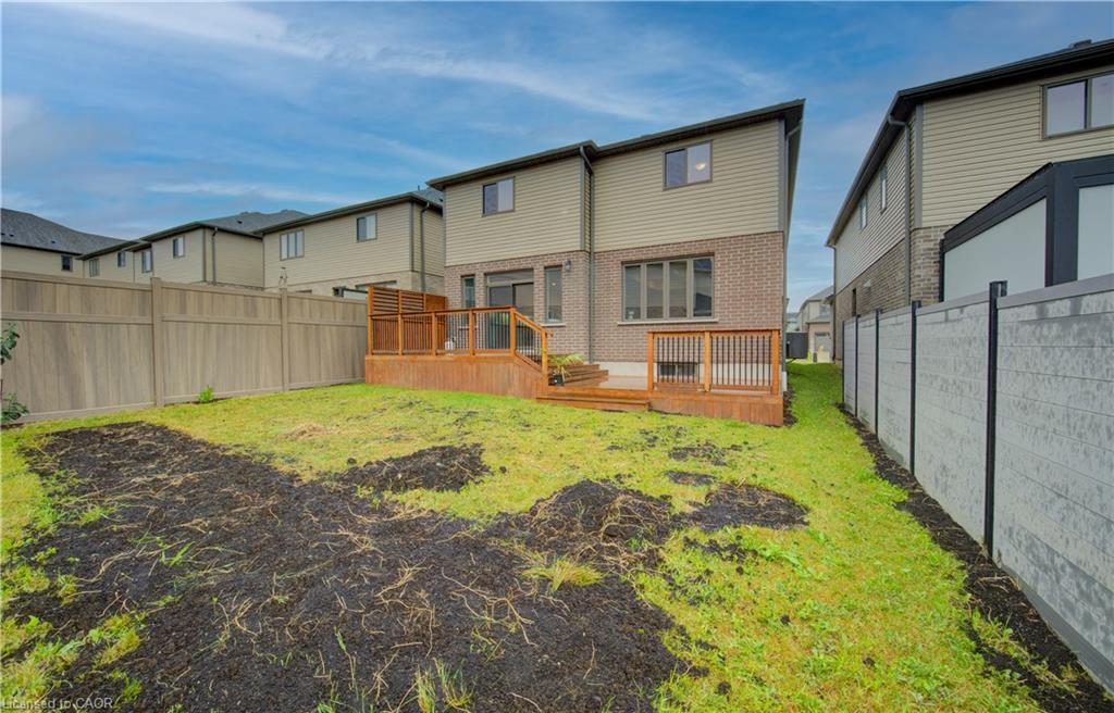 153 Mountain Holly Court, Waterloo, ON - Outdoor With Deck Patio Veranda With Exterior