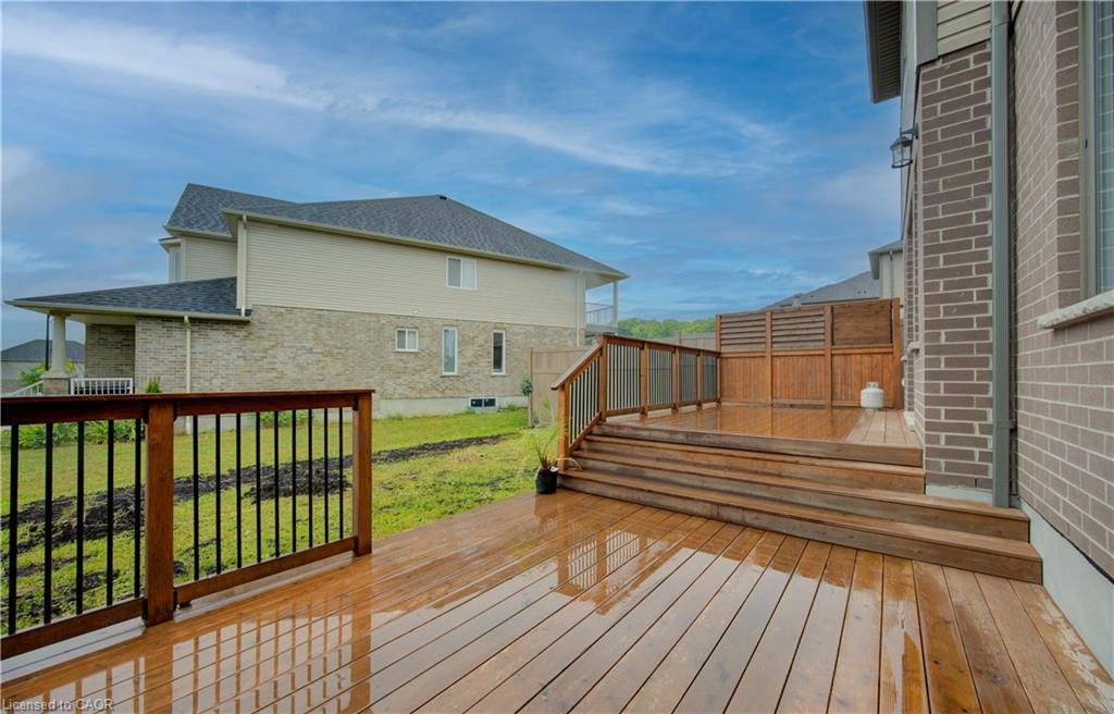 153 Mountain Holly Court, Waterloo, ON - Outdoor With Deck Patio Veranda With Exterior