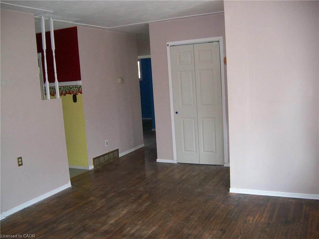 374 Victoria Road N, Guelph, ON - Indoor Photo Showing Other Room