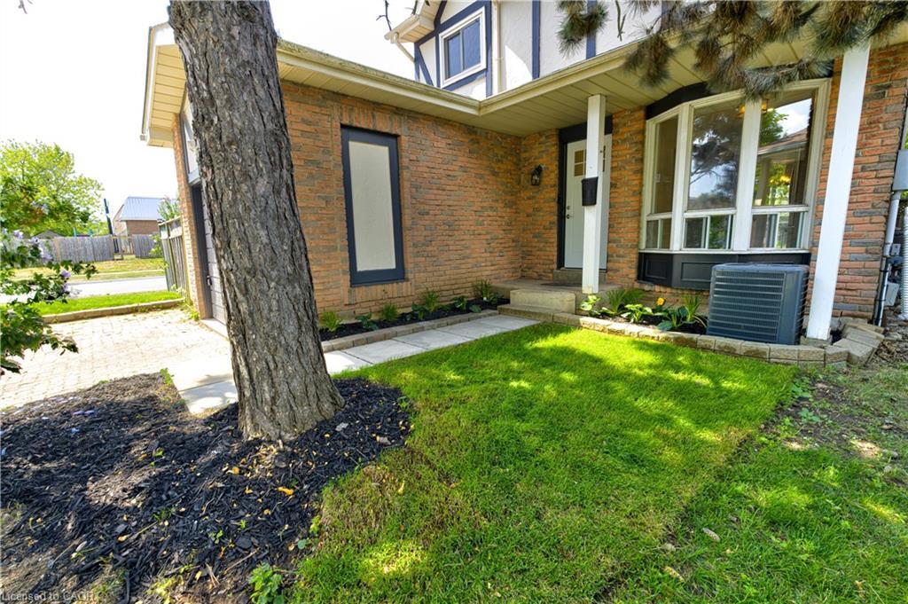 3045 Driftwood Drive, Burlington, ON - Outdoor