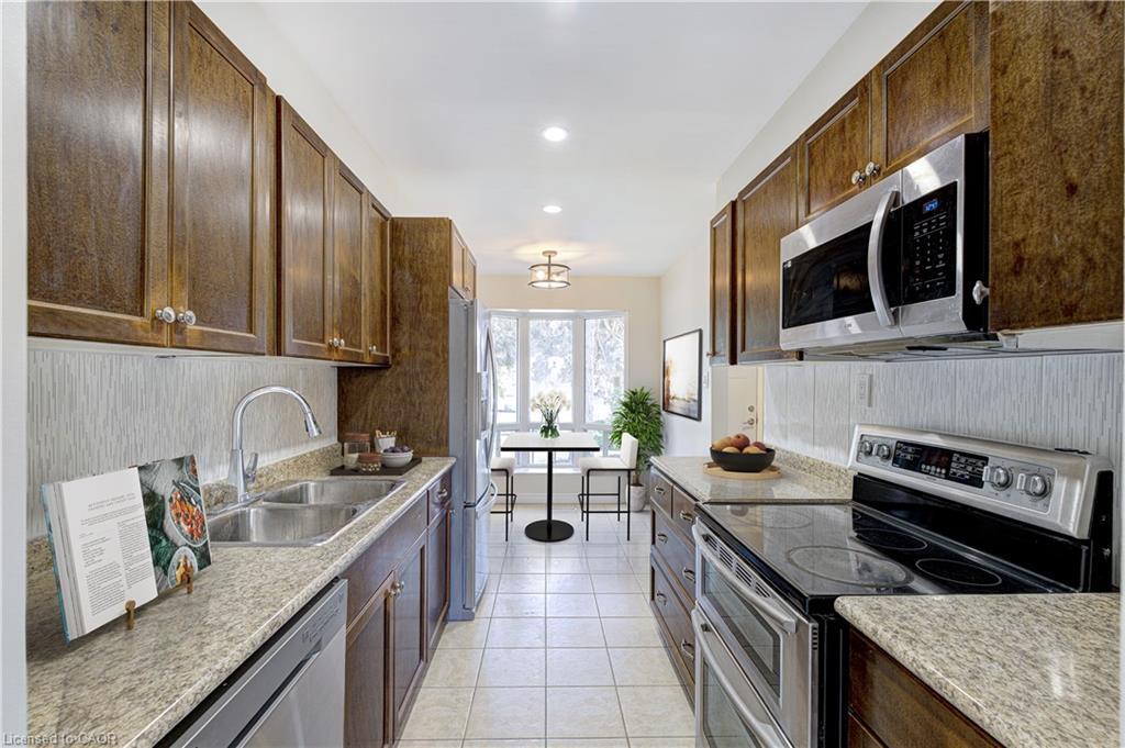 3045 Driftwood Drive, Burlington, ON - Indoor Photo Showing Kitchen With Double Sink