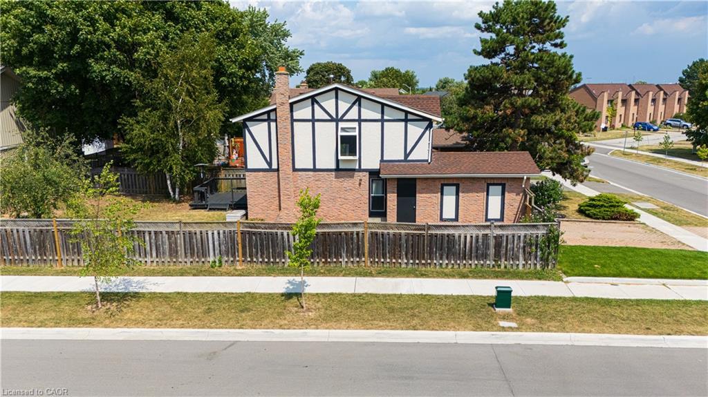 3045 Driftwood Drive, Burlington, ON - Outdoor