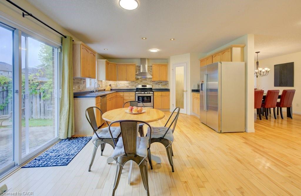 704 Shediac Crescent, Waterloo, ON - Indoor Photo Showing Dining Room