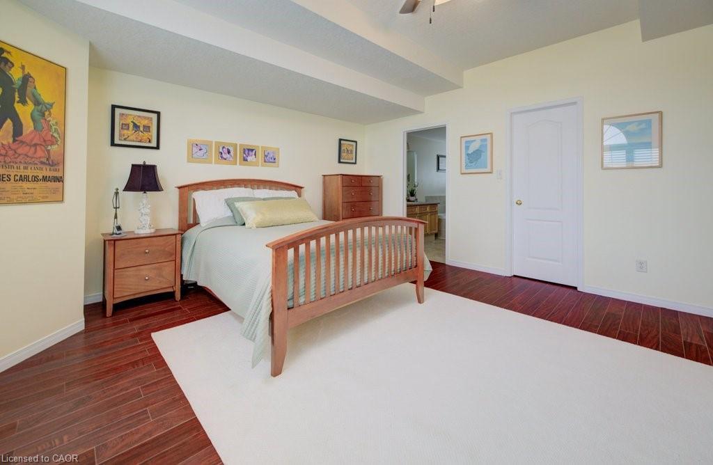 704 Shediac Crescent, Waterloo, ON - Indoor Photo Showing Bedroom