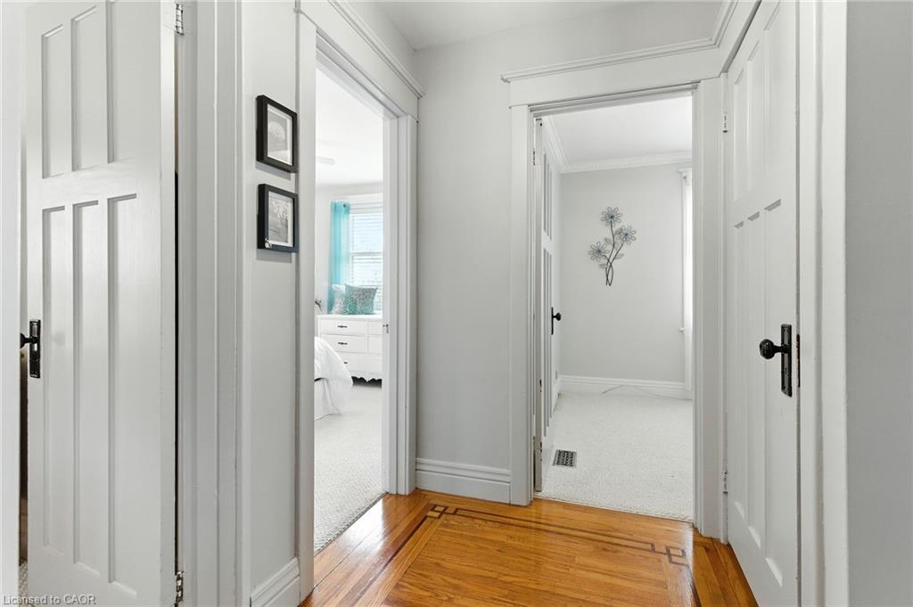 908 Highway 8, Hamilton, ON - Indoor Photo Showing Other Room