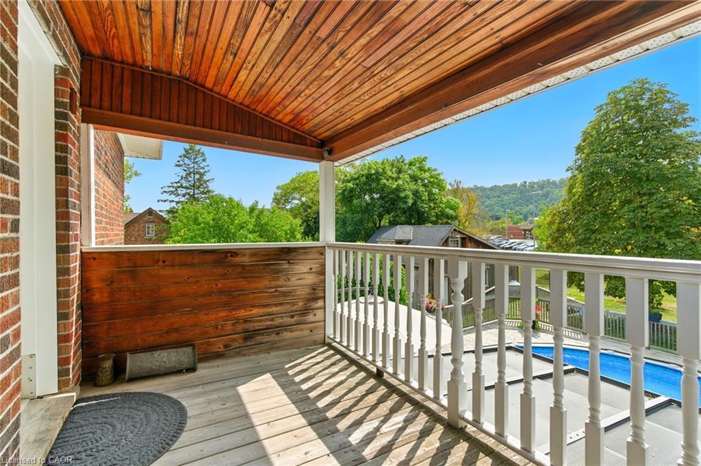 908 Highway 8, Hamilton, ON - Outdoor With Deck Patio Veranda With Exterior