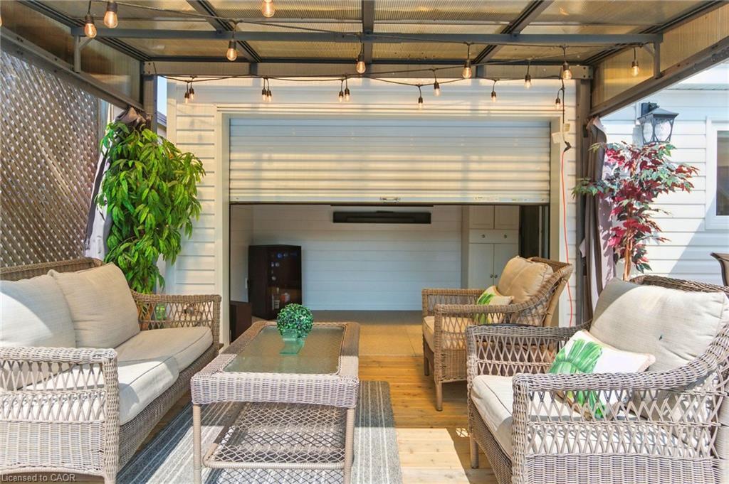 908 Highway 8, Hamilton, ON -