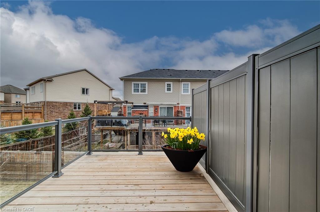 35-205 West Oak Trail, Kitchener, ON - Outdoor With Exterior