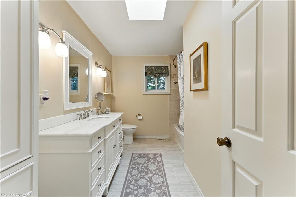 3 Atkins Drive, Hamilton, ON - Indoor Photo Showing Bathroom