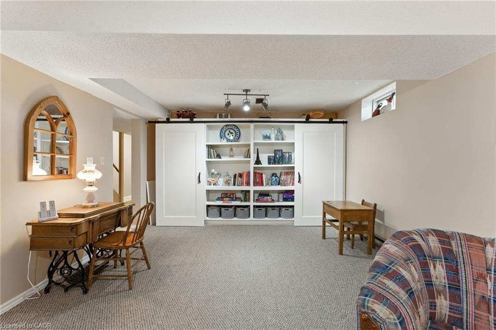 3 Atkins Drive, Hamilton, ON - Indoor