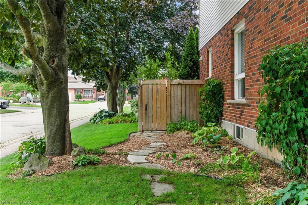 3 Atkins Drive, Hamilton, ON - Outdoor