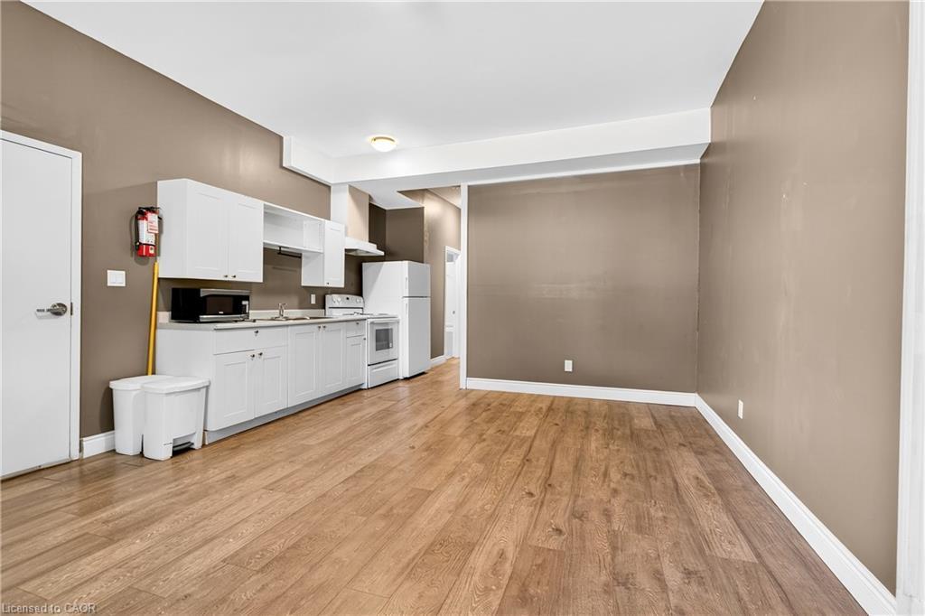 4-81 Water Street S, Cambridge, ON - Indoor
