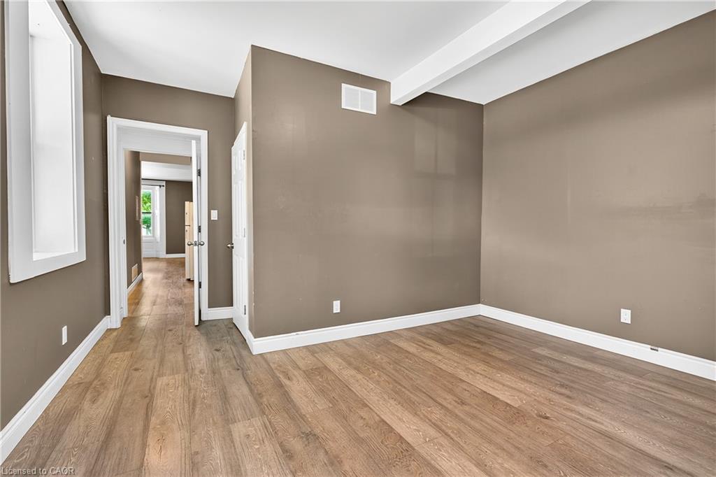 4-81 Water Street S, Cambridge, ON - Indoor Photo Showing Other Room